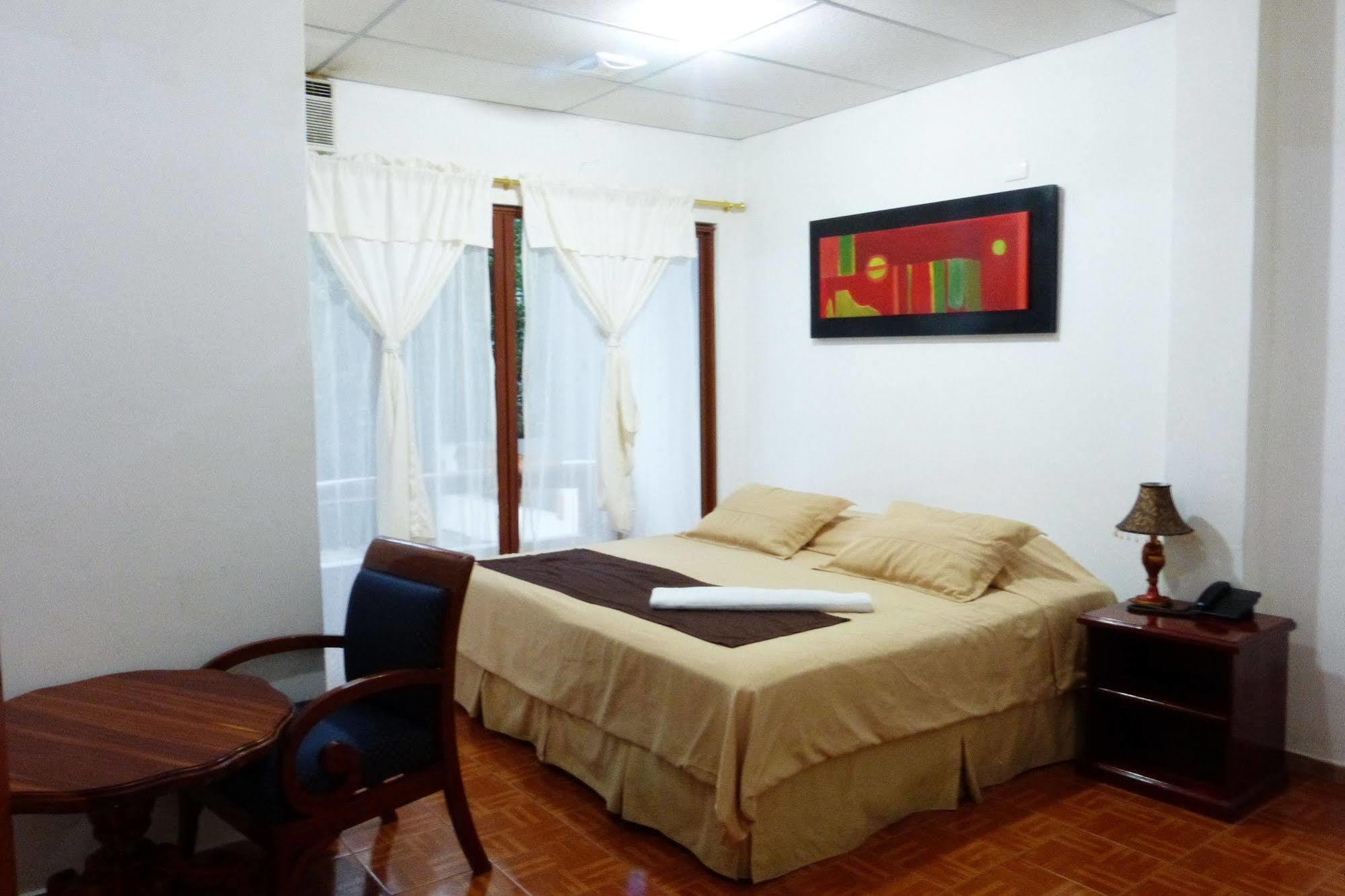 Galapagos Islands Hotel Пуерто-Айора Екстер'єр фото